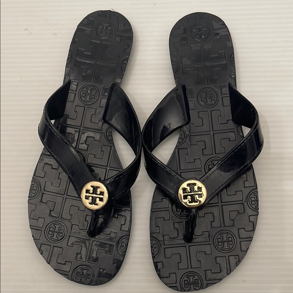 Tory Burch Rubber Black Flip Flops with Gold Logo Womens Size 7